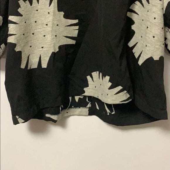 ASOS BALLON SLEEVE BLACK & WHITE BLOUSE SI… - Picture 5 of 7